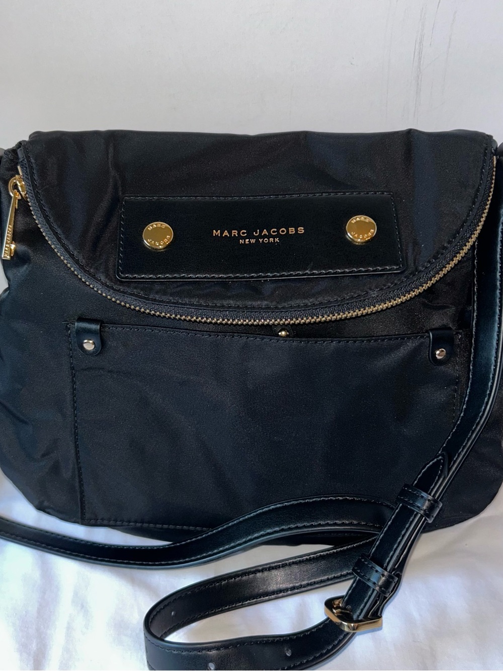 Marc Jacobs Preppy Nylon Natasha Crossbody Bag Black Gold Hardware M0014625